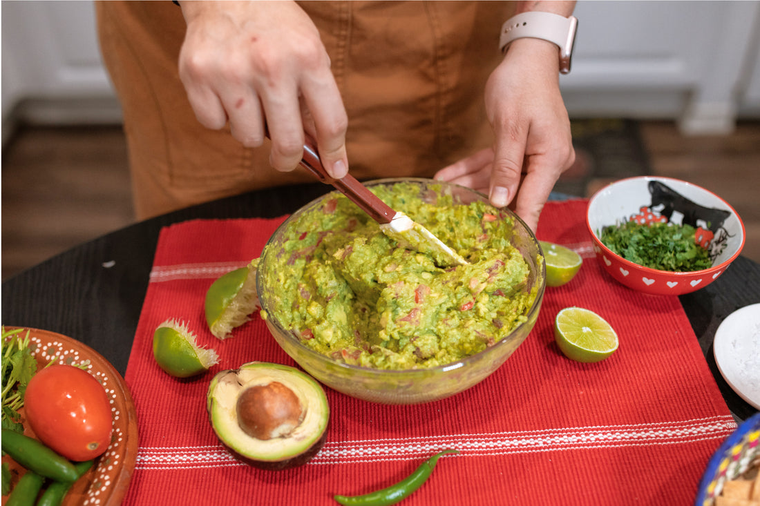 Perfect Guacamole Recipe, with 7 Ingredients